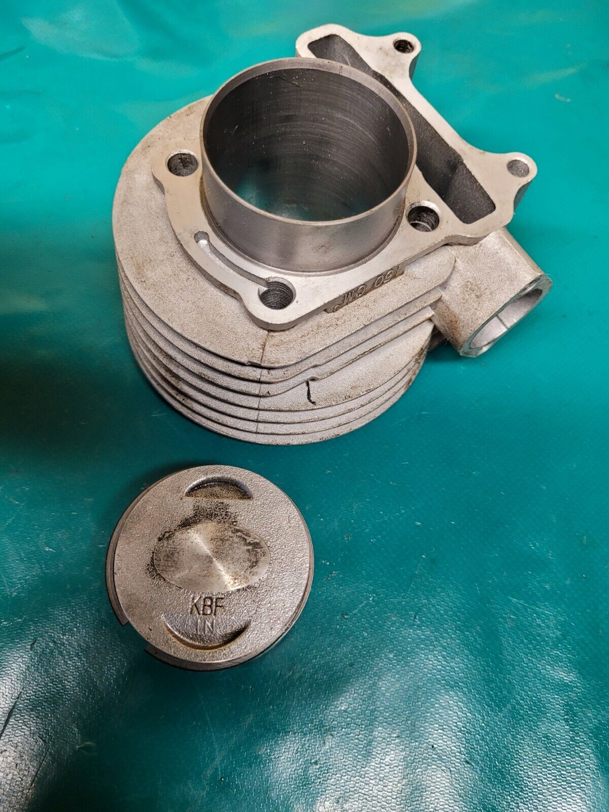Cylindre piston HYTRACK  hy 150S 2011 linhai