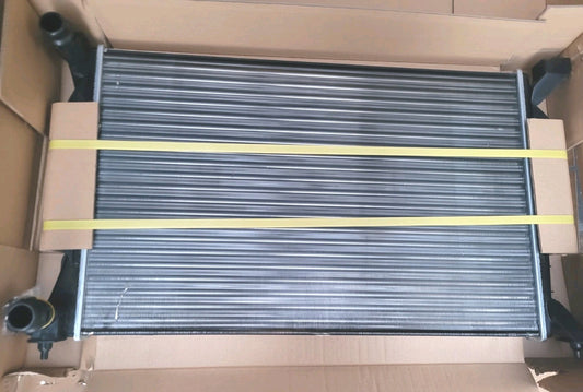 Radiateur Volkswagen Audi A4 B5 B6 B7 Seat 4045385092758 (#AUT273)