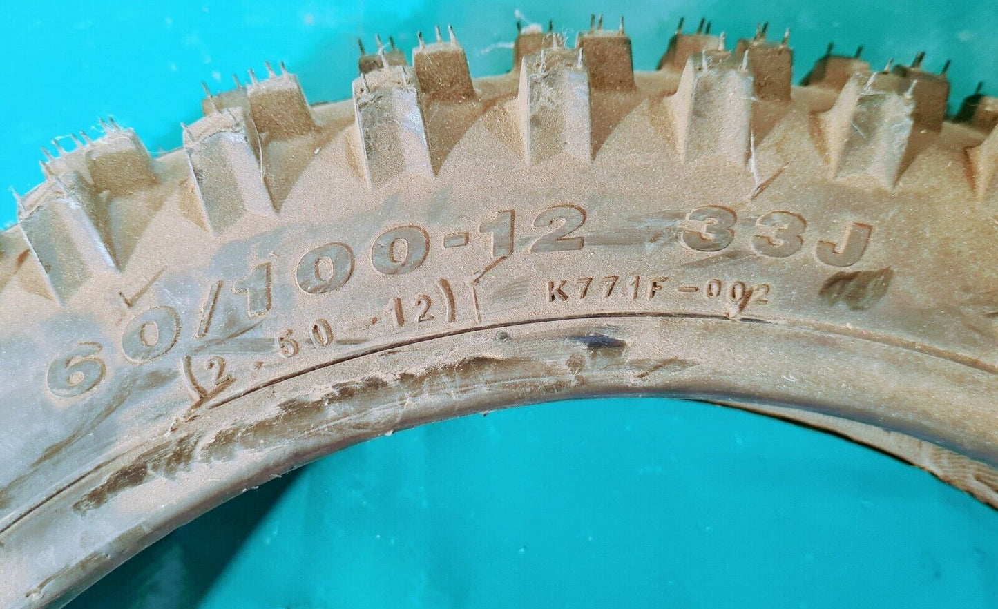  Pneu KENDA 60/100/ 12pouces voir photo (jo 1C)