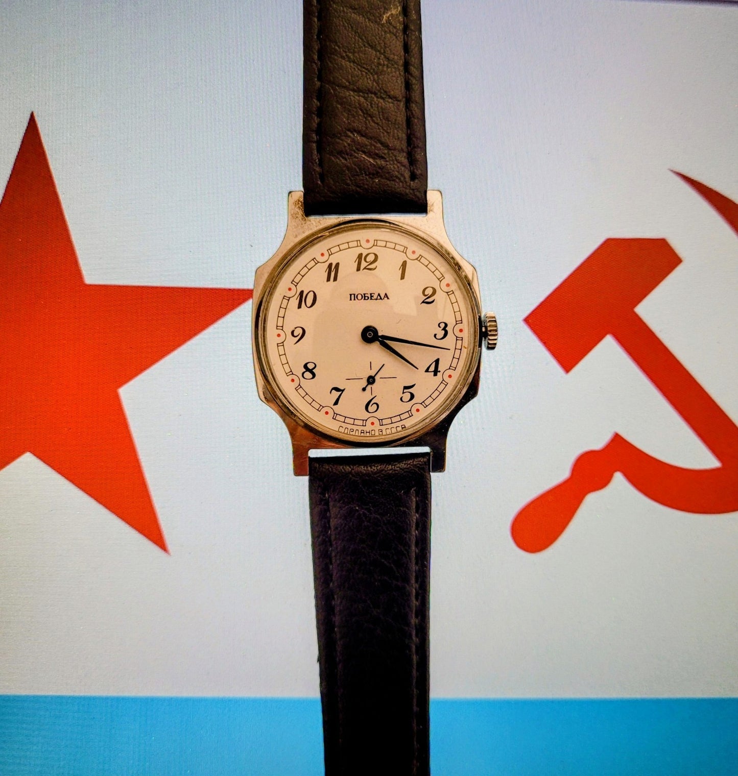 Montre mecanique POBEDA  ancienne soviétique, super collector (Bij 3)
