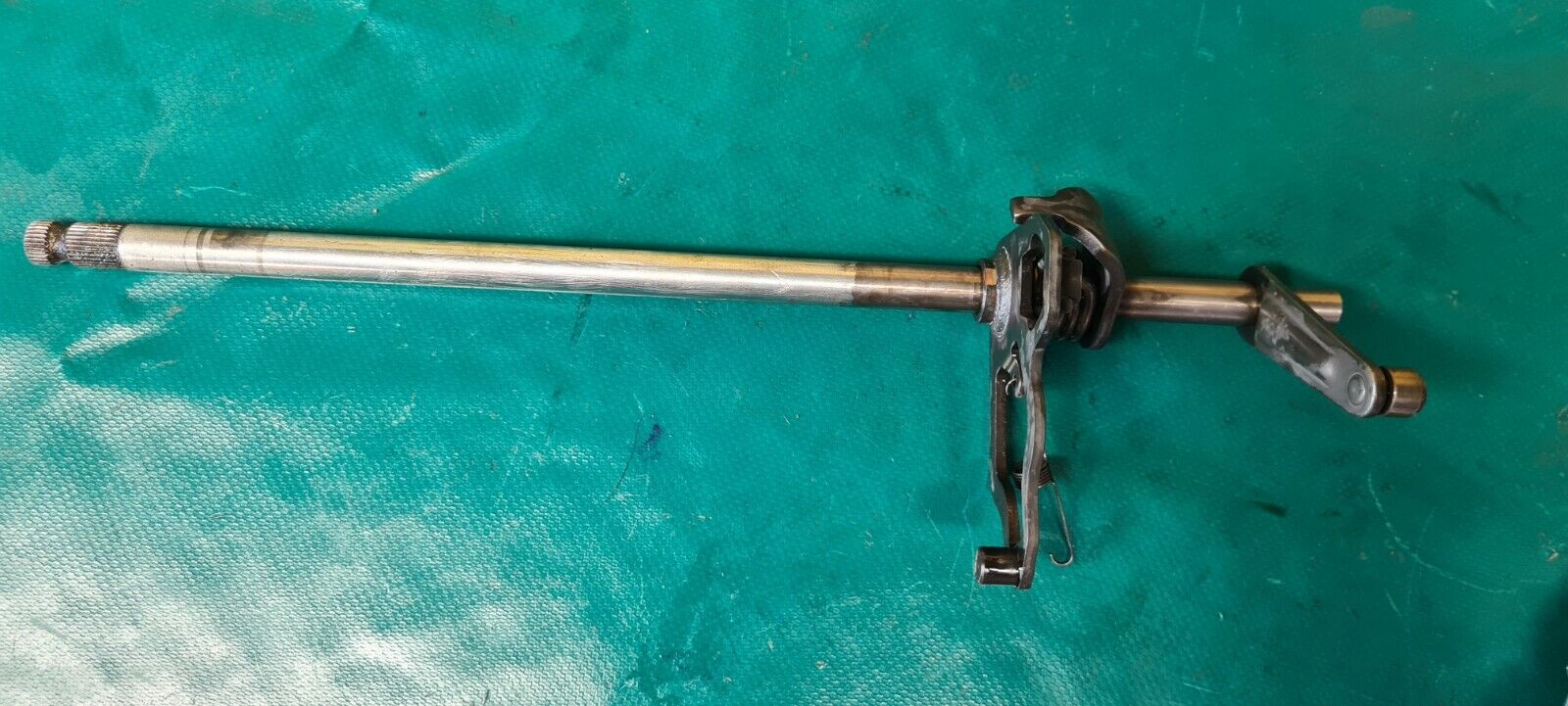 Arbre de sortie de boîte quad Honda 200 TRX sx 1988
