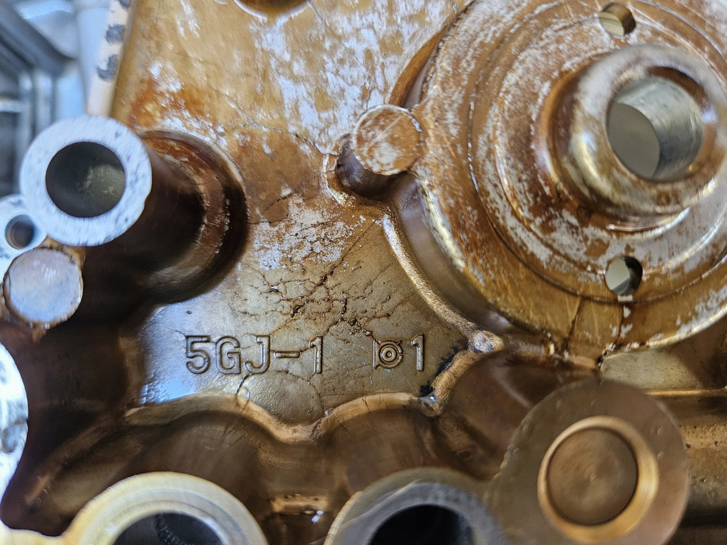 Carter Moteur Coté Allumage Yamaha 500 Tmax 2007 SJ05 (#24967)