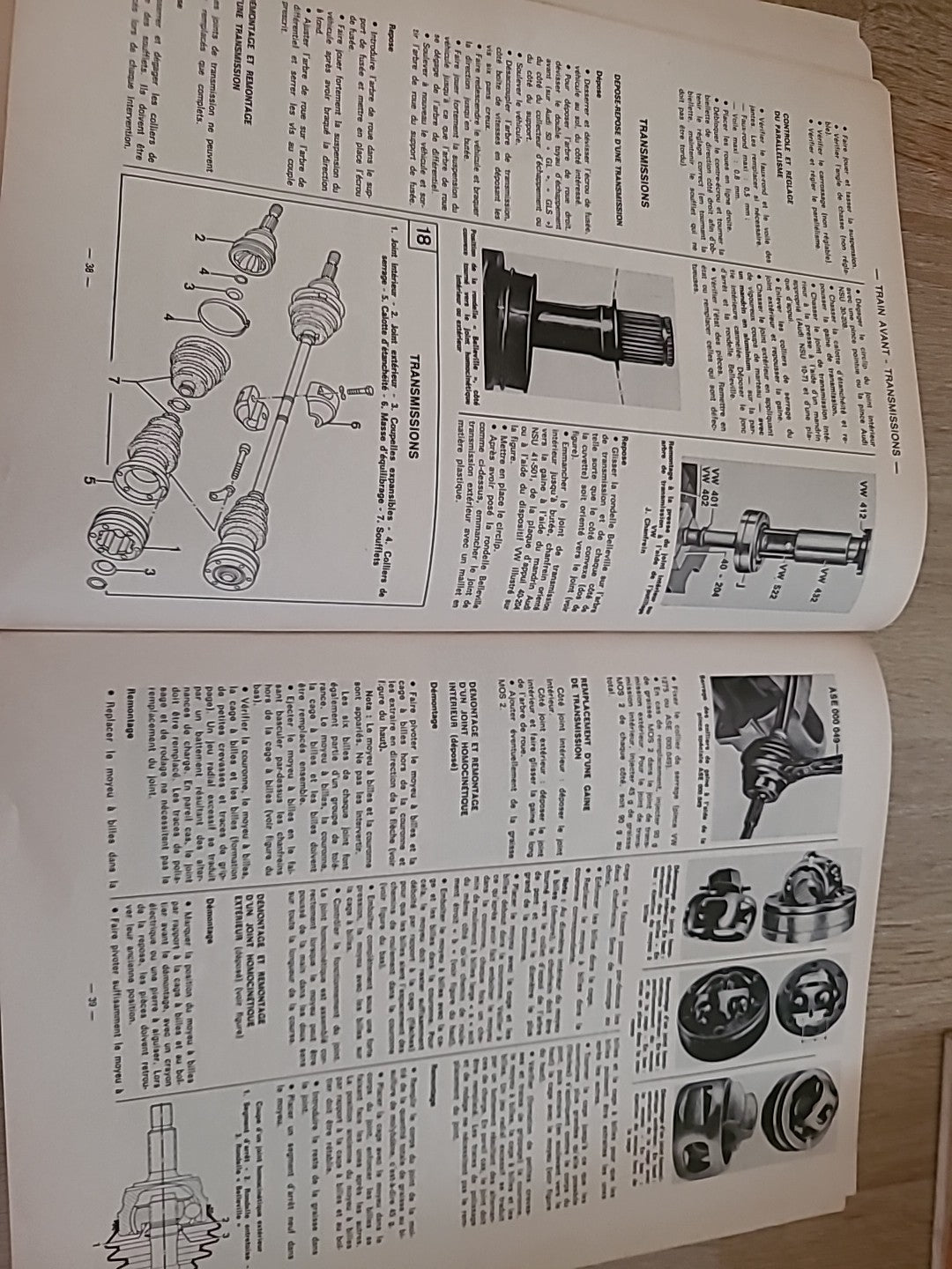 Revue Technique VW  POLO 1 AUDI 50 RTA de 70 pages (Liv25)