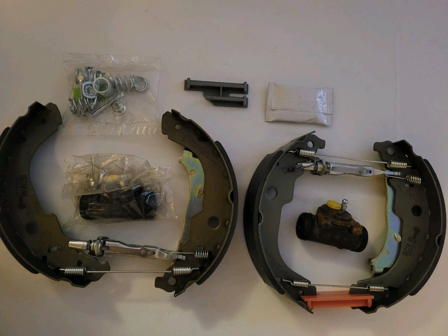 Jeu Mâchoires Ar NEUF Peugeot Citroën C3 DS 4082300349313 (#AUT284)