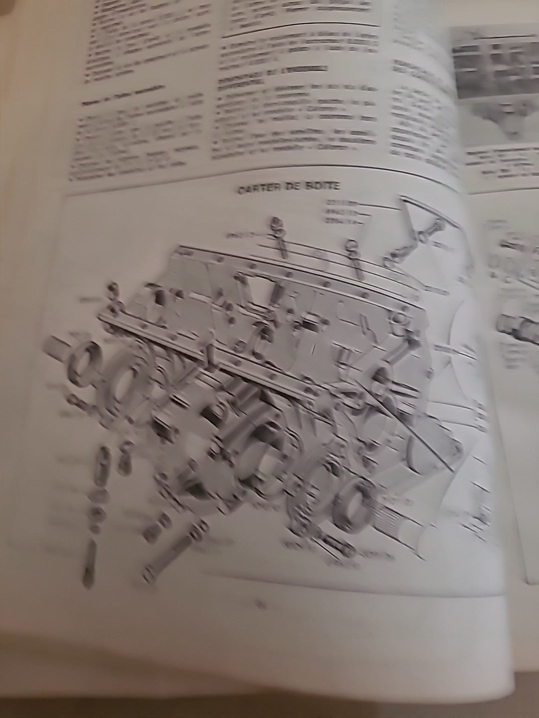 Revue Technique PEUGEOT 204 de 123 pages (Liv52)