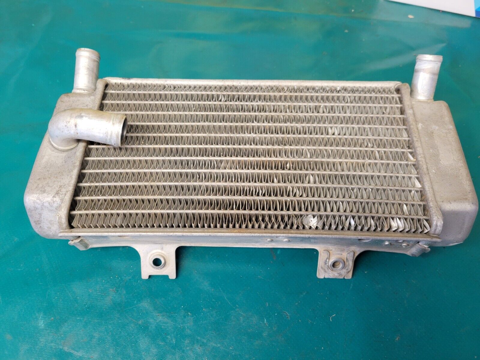 Radiateur Côté Sans Bouchon Honda 250 CRF 2005 (#23556)