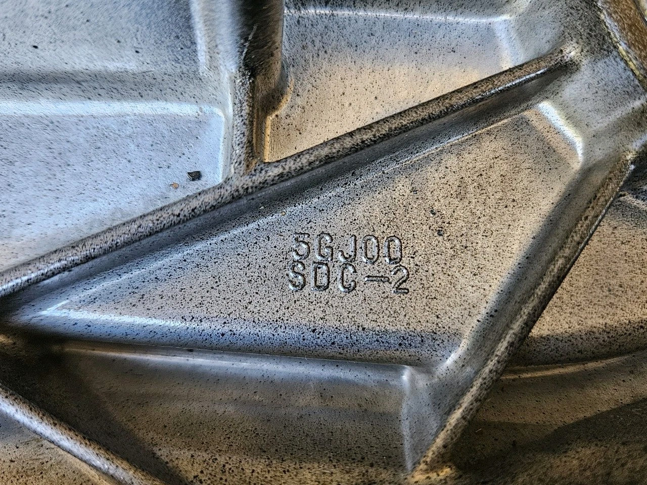 Carter Moteur Coté Transmission Boîte Yamaha 500 Tmax 2007 SJ05 (#24967)