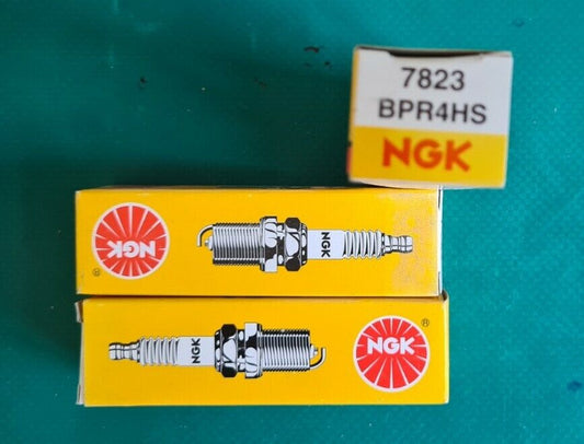 Lot de 3 bougies bpr4hs 7823 voir photo (PE339)