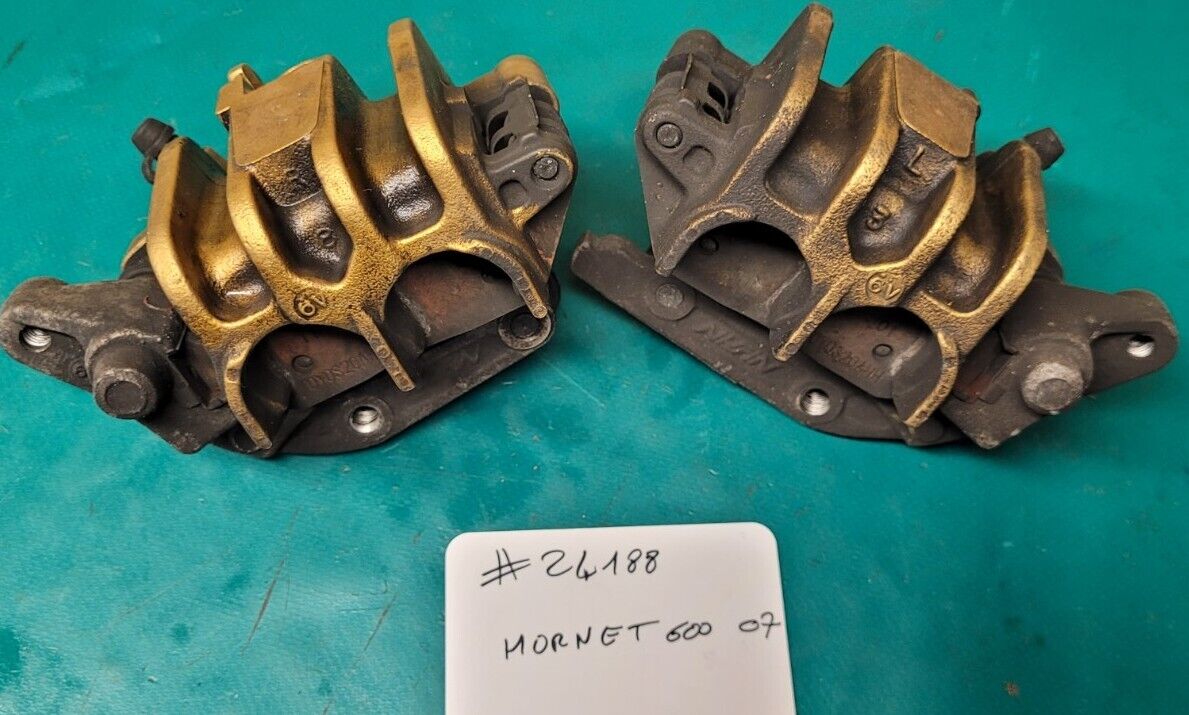 Paire D'étriers Avant Nissin HONDA  600 Hornet 2007 Modele Injection (24188)