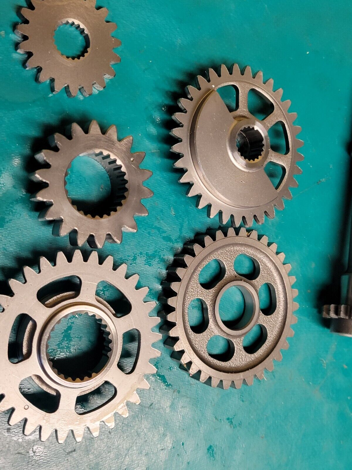 Kit Engrenage De Renvoi Et Axe De Balancier Interne Honda 250 CRF 2011 (#23466)