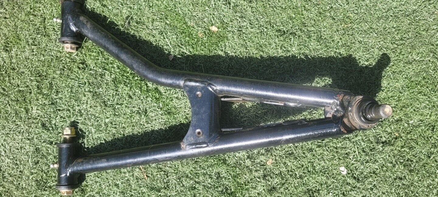 Triangle avant droit supérieur POLARIS 850 Sportsman 2011