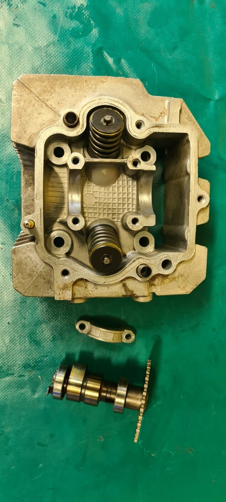Culasse avec aac et palier quad Honda 200 TRX sx 1988