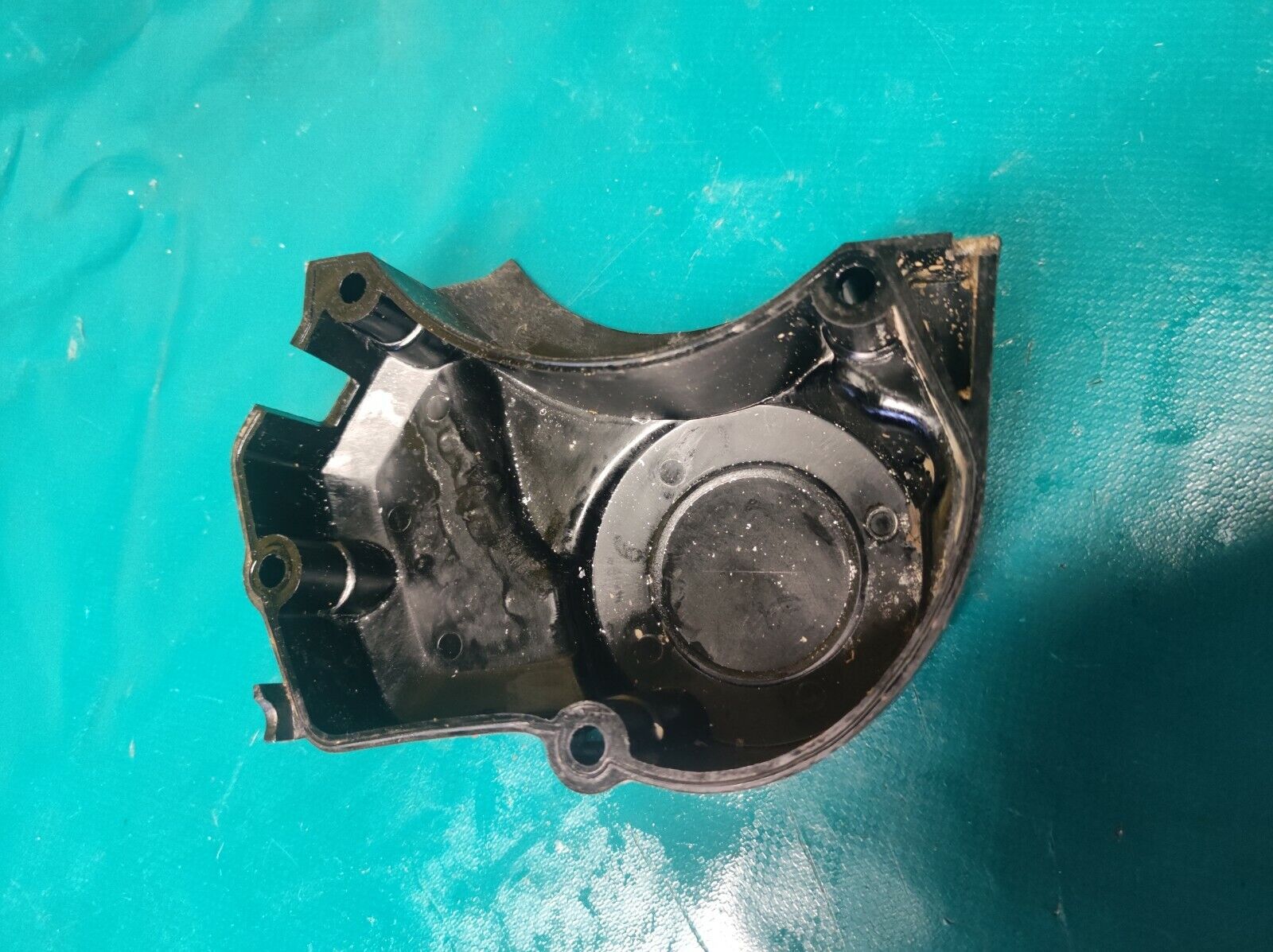 Carter plastique côté pompe à huile blaster Yamaha ph1 (modèle avec tambours av)