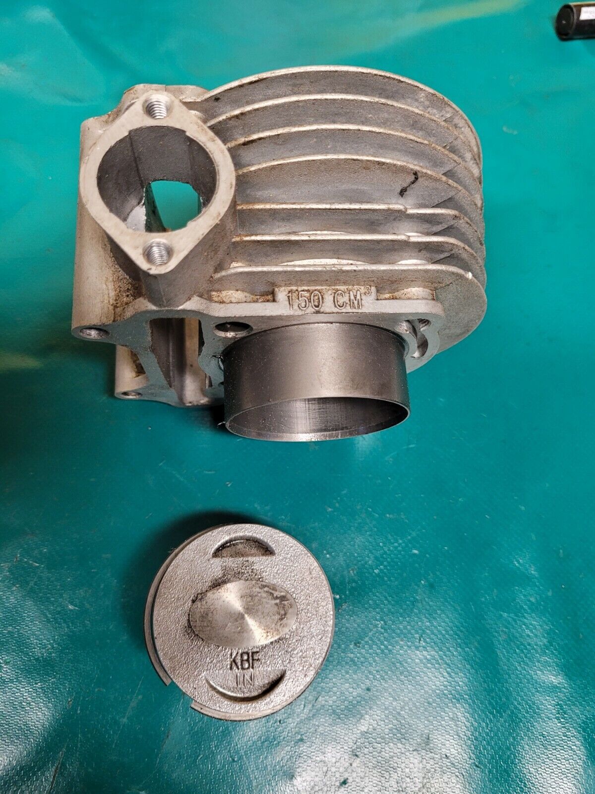 Cylindre piston HYTRACK  hy 150S 2011 linhai