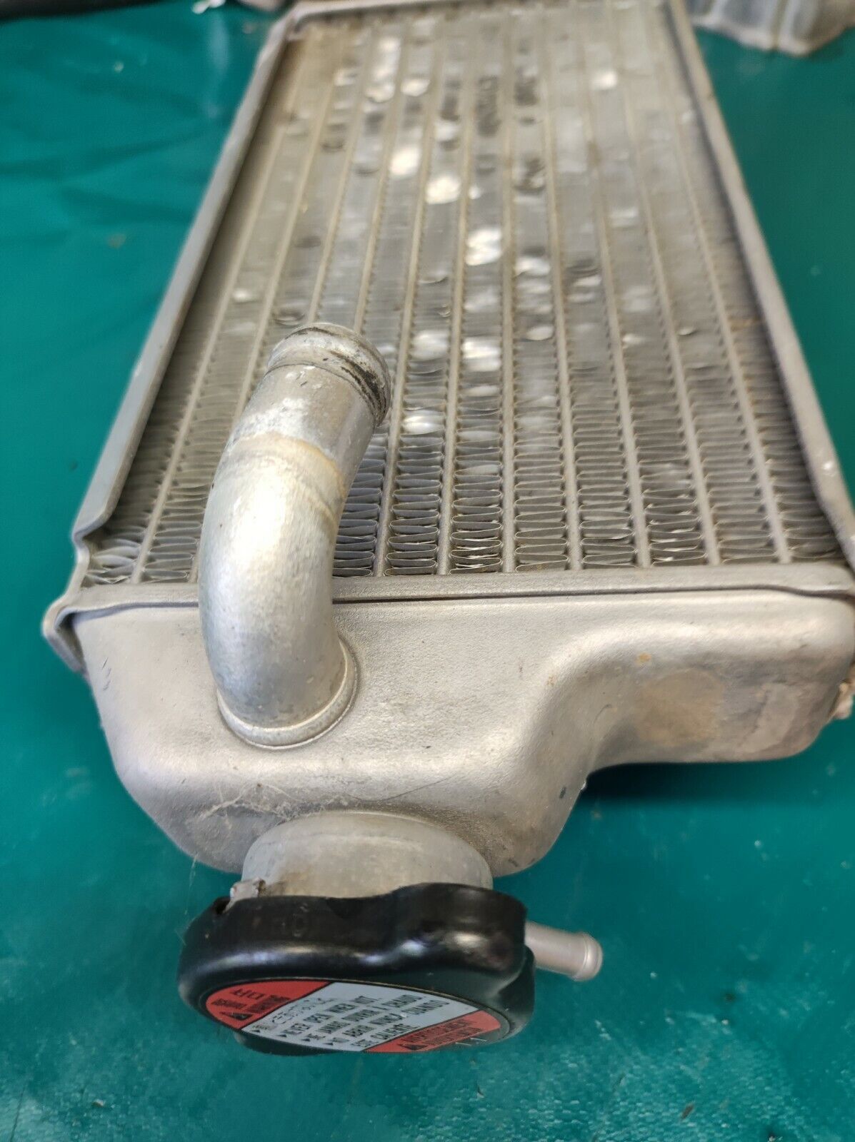 Radiateur côté avec bouchon Suzuki 250 RMZ 2007