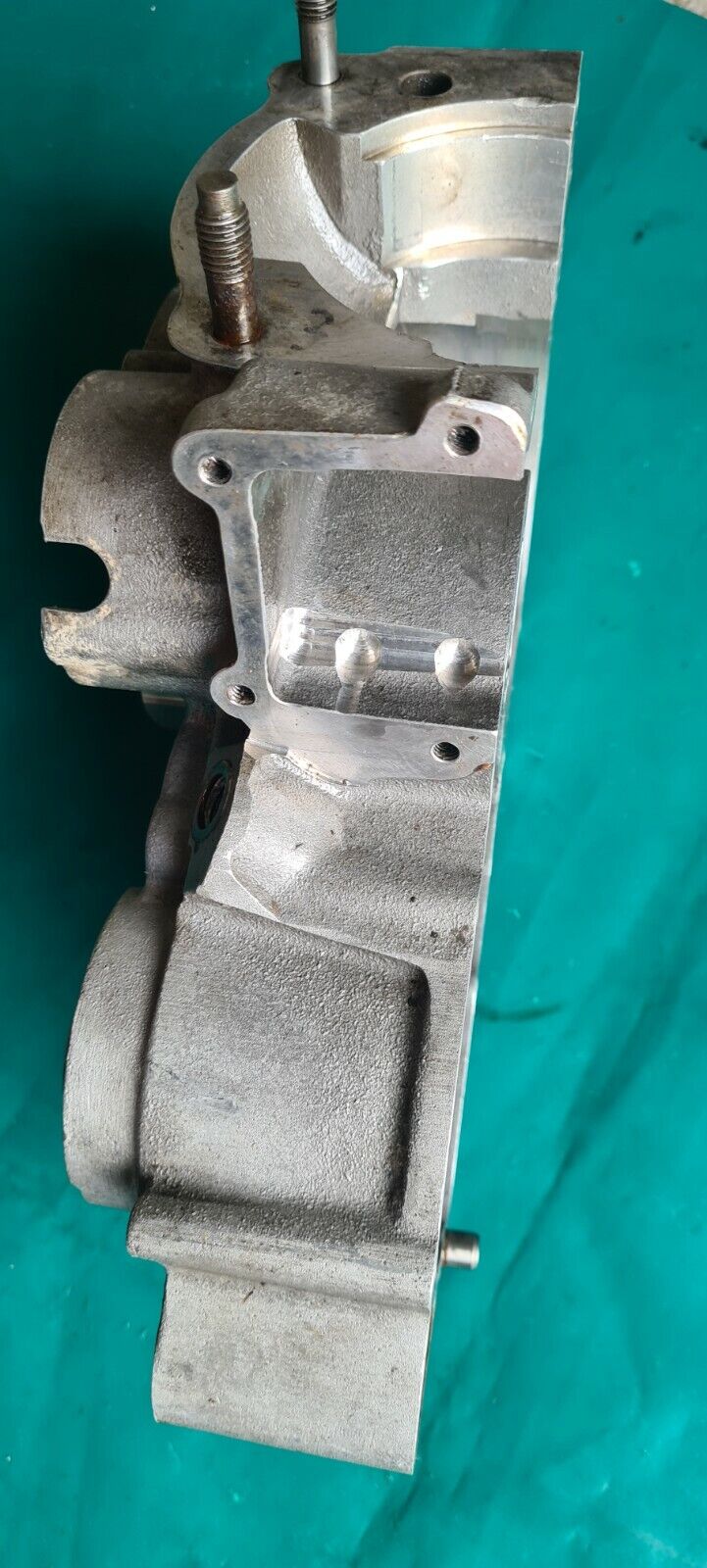 Paire de carters moteur 200 EC gasgas 1999