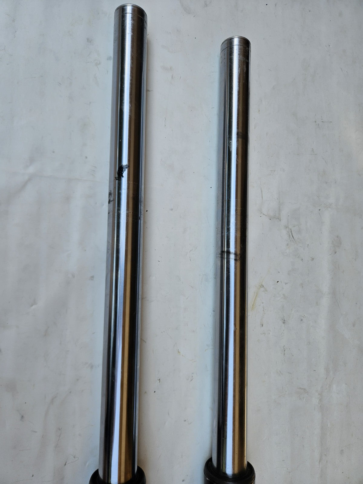 Fourche Honda Dominator 650 Rd02E (#24971)