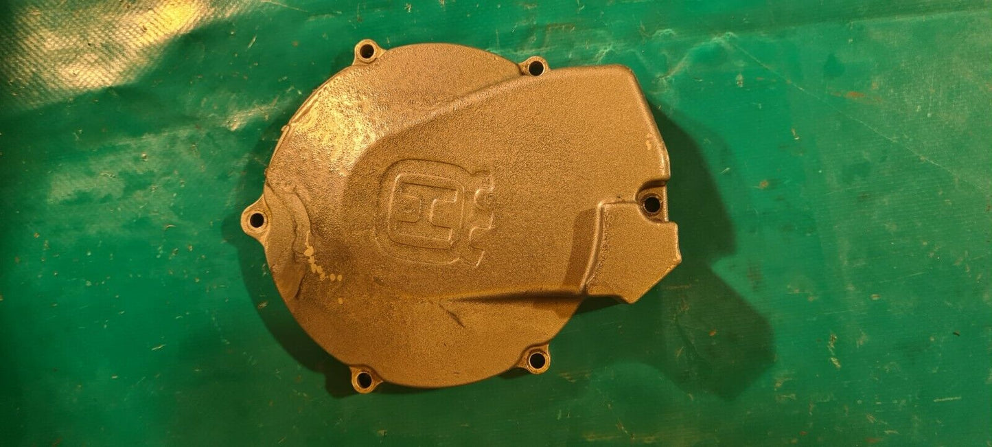 Carter extérieur côté allumage HUSQVARNA 250TC 2010 (cross 4T)