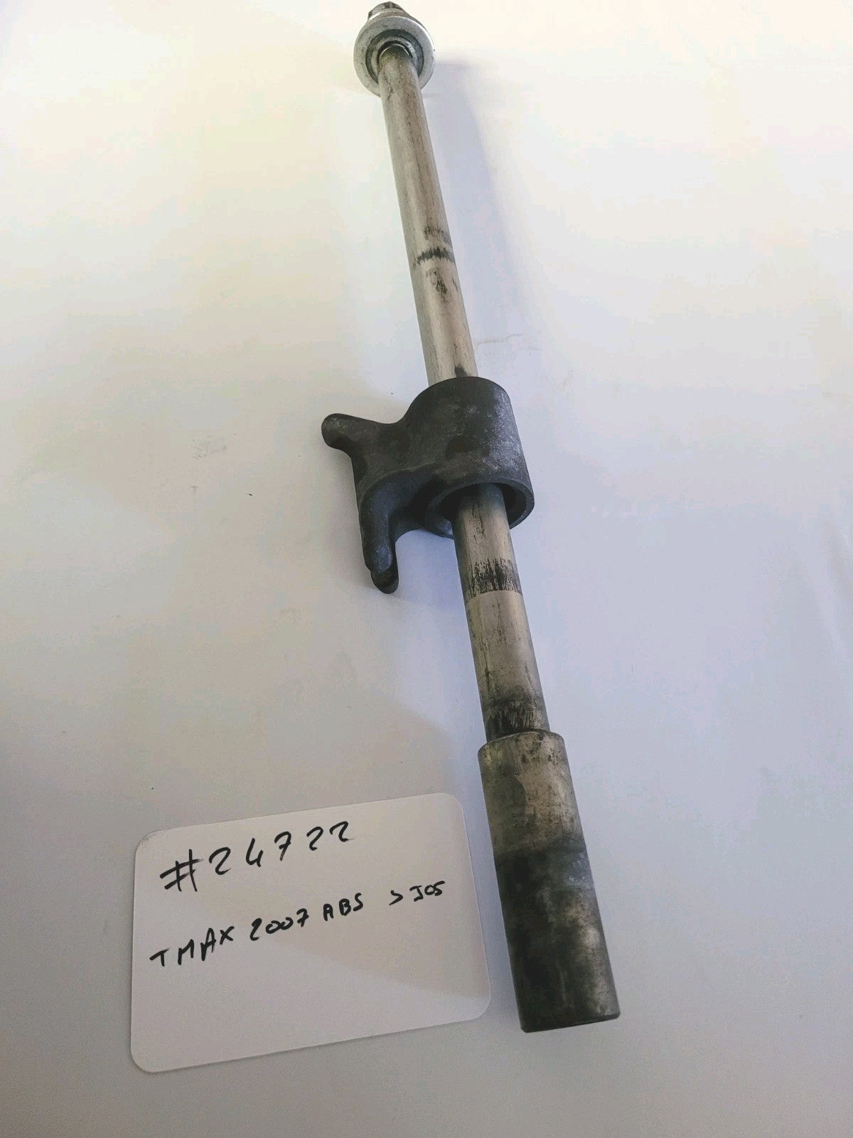 Axe De Roue Arrière Yamaha T-MAX 500 2007 sj05 (#24722)