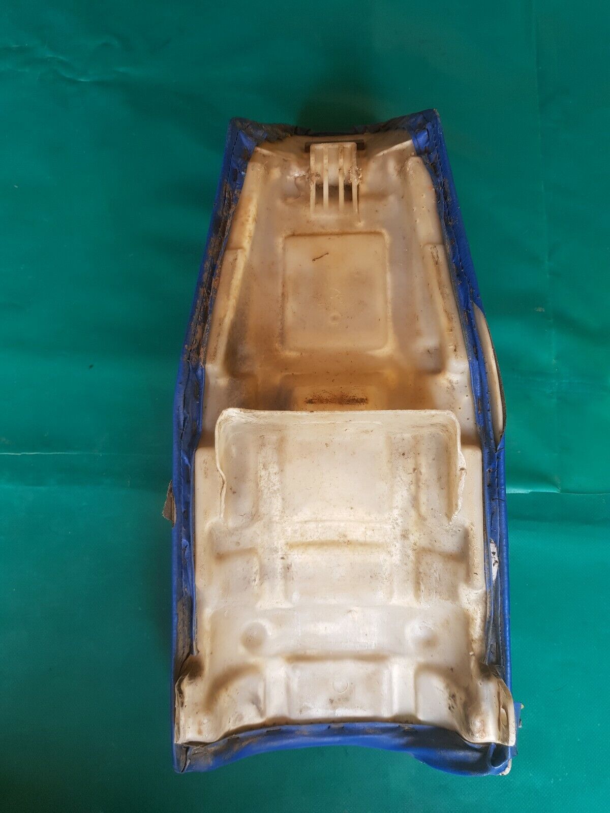 Selle à restaurer 125 RM 1987 type cadre rf13a, type moteur f113