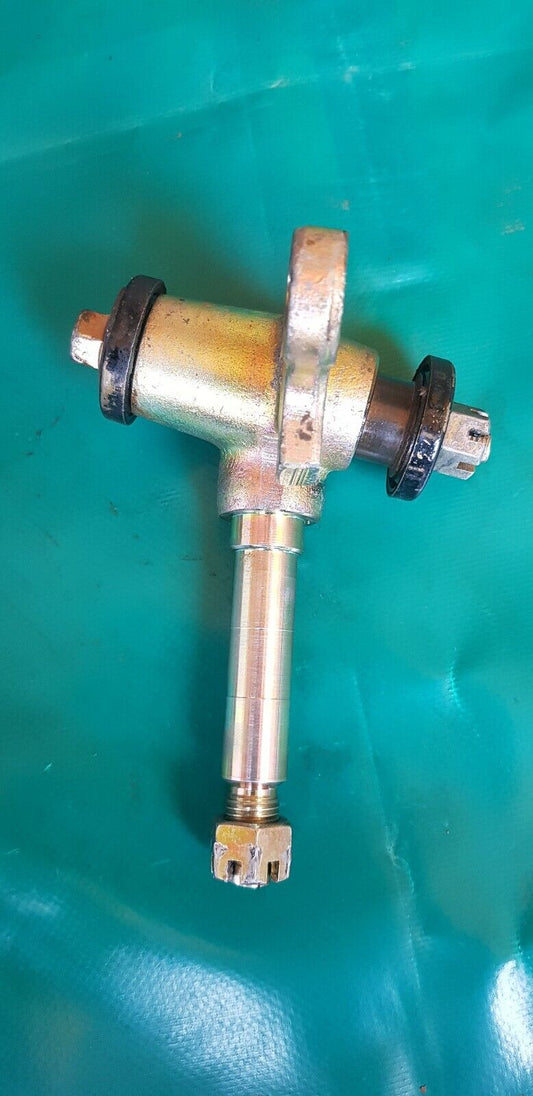 Fusée moyeu côté gauche masaï masai 100cc 2t  L100 A1 2004 (dinli)