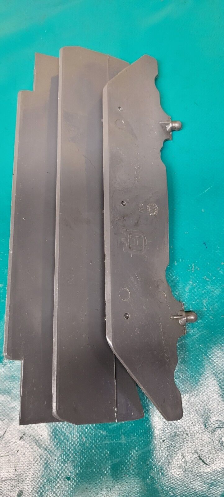 Ecope d'air côté radiateur avec bouchon 510 te Husqvarna 2006