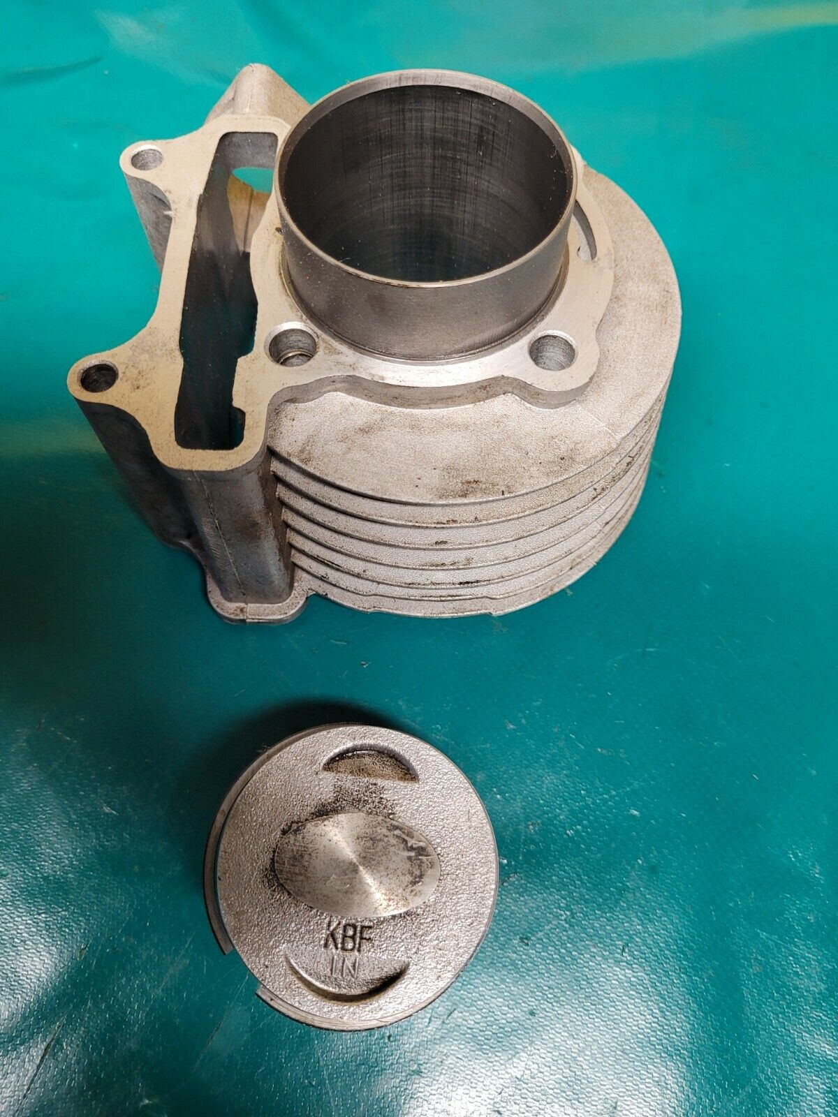 Cylindre piston HYTRACK  hy 150S 2011 linhai