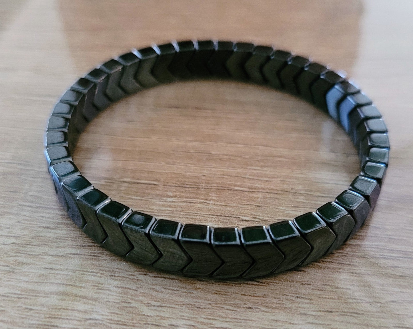 Bracelet En Hématite Taillée Flèche 8mm 20cm Extensible Solide Mixte (Min1)