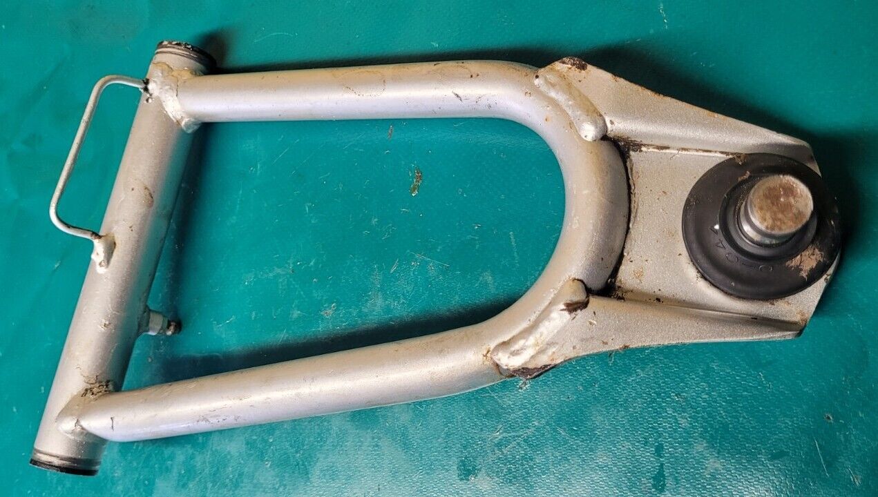 Triangle Av Superieur Gauche YAMAHA BLASTER ph1 (23951 )