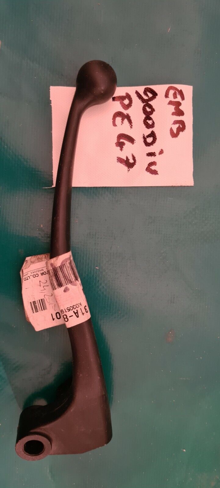 Levier d embrayage 900 diversion .. voir détail sur photo 2 (code PE47)