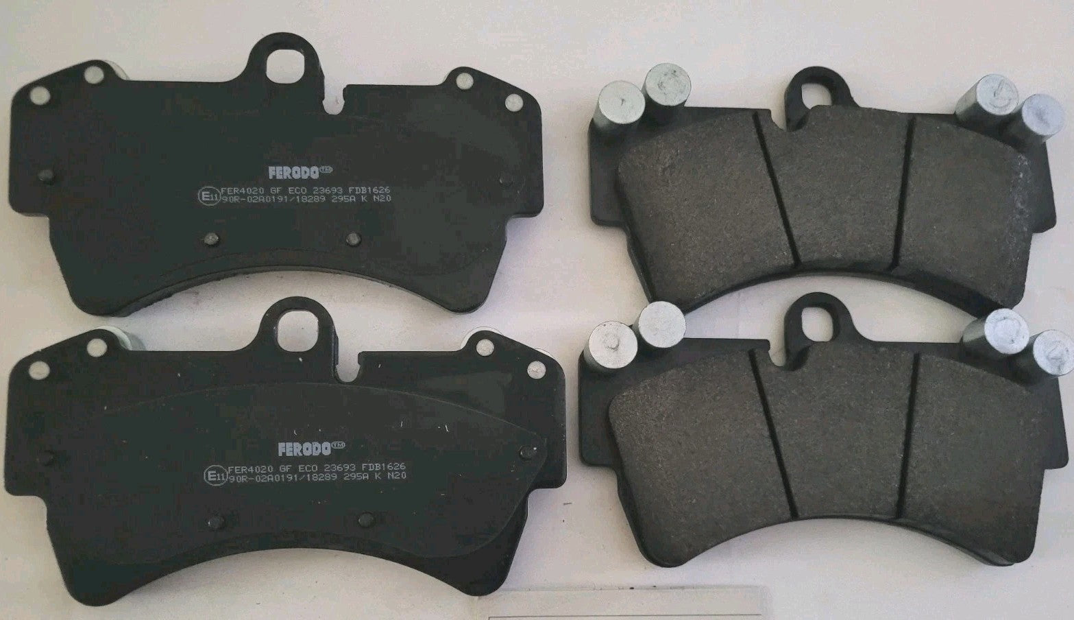 Jeu Plaquettes NEUF Q7 Cayenne  Touareg AUDI PORSCHE 5016687328677 (#AUT283)