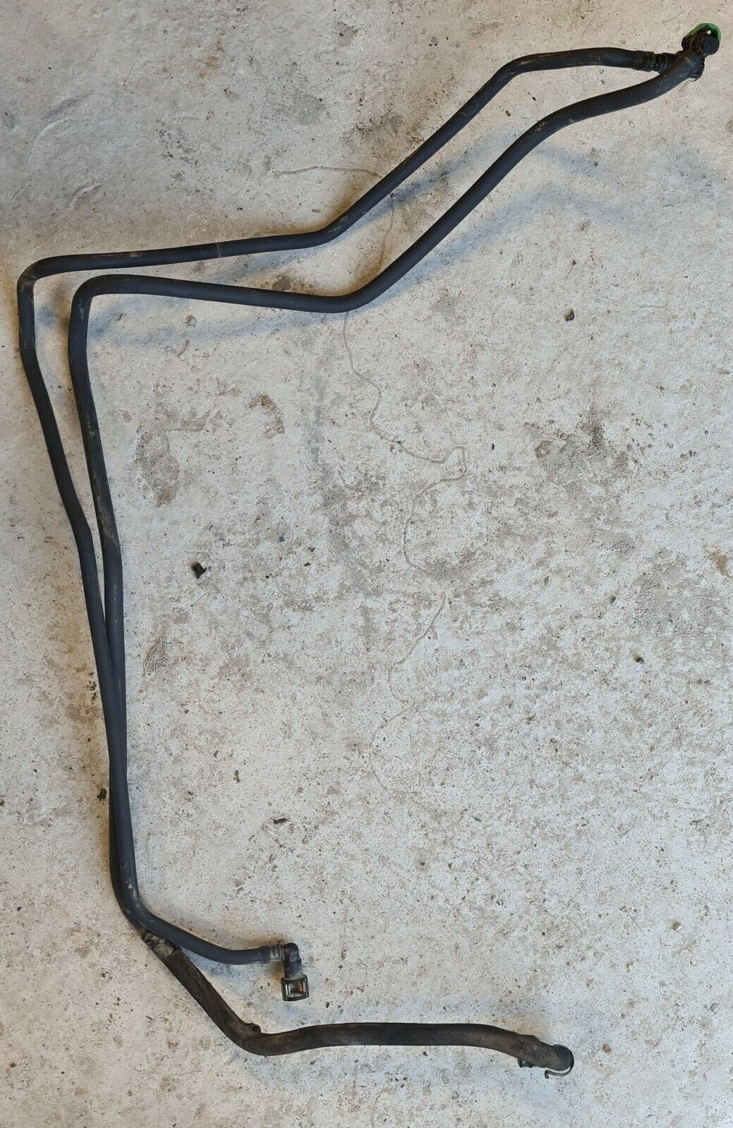 Paire de  Durites d'essence départ réservoir Polaris 900 RZR xp 2012