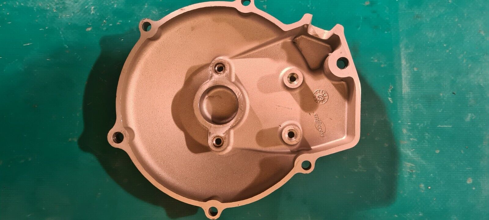 Carter extérieur côté allumage HUSQVARNA 250TC 2010 (cross 4T)