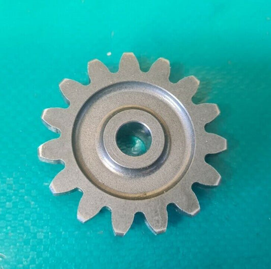Engrenage entre cloche d'embrayage et pompe à huile 450 Suzuki RMZ 2006 *