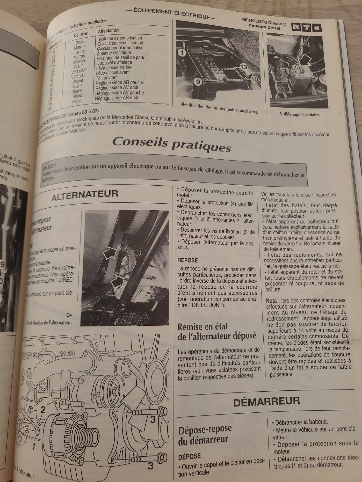 RTA Revue Technique Automobile Mercedes C200d 220d 250D 1995 (Liv200)