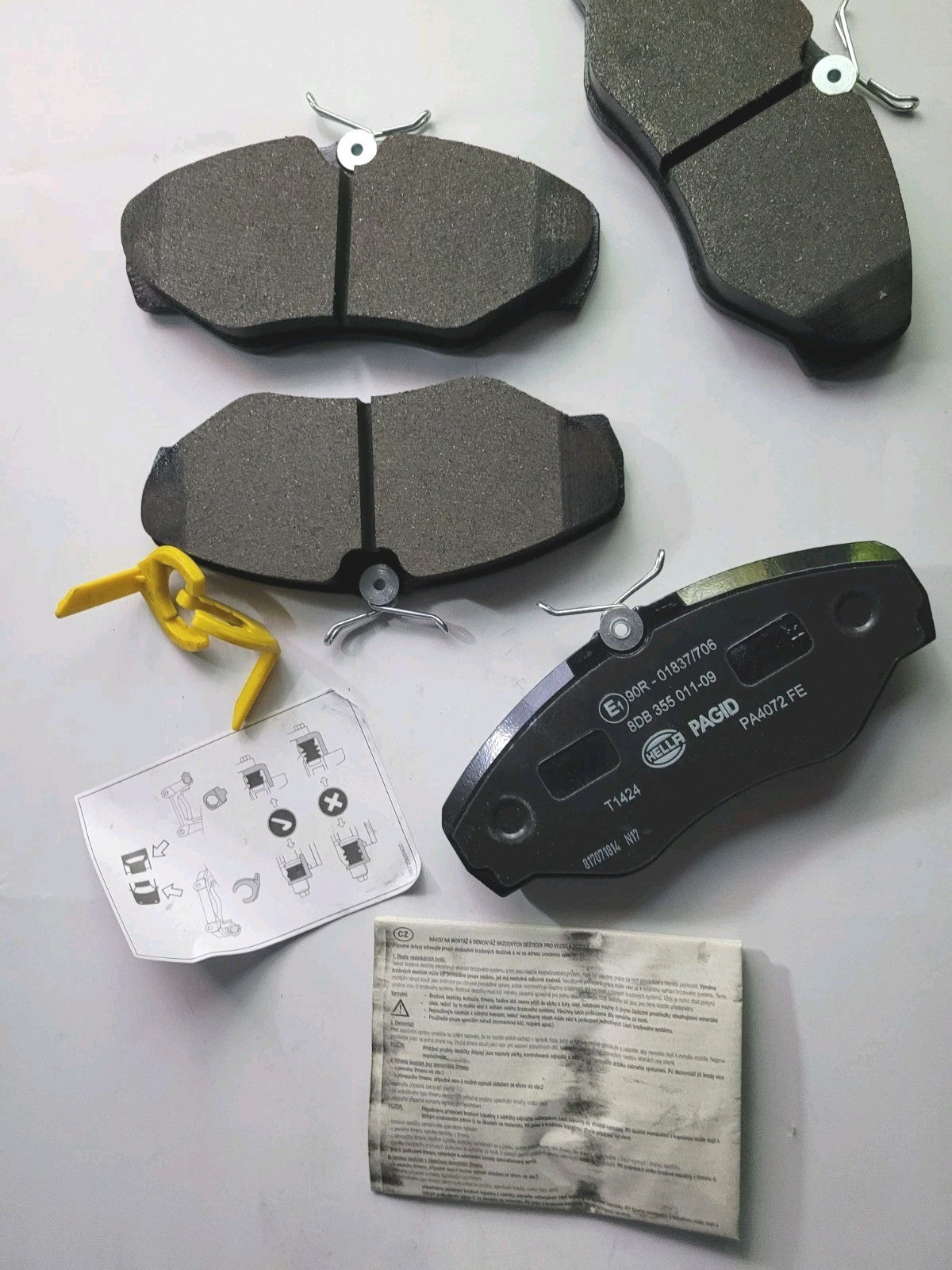 Jeu De Plaquettes Av Renault Trafic Nissan Opel 8db355011.091 Wva23099 (#AUT188)