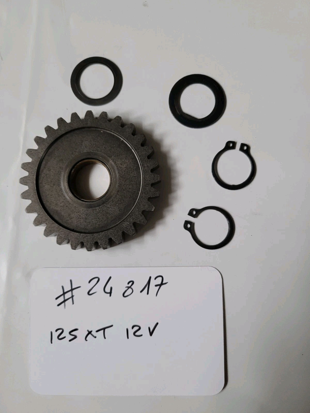 Pignon Rocher Vers Cloche D'embrayage Yamaha 125 XT 12V 3YU 1993 (Rf #24817)