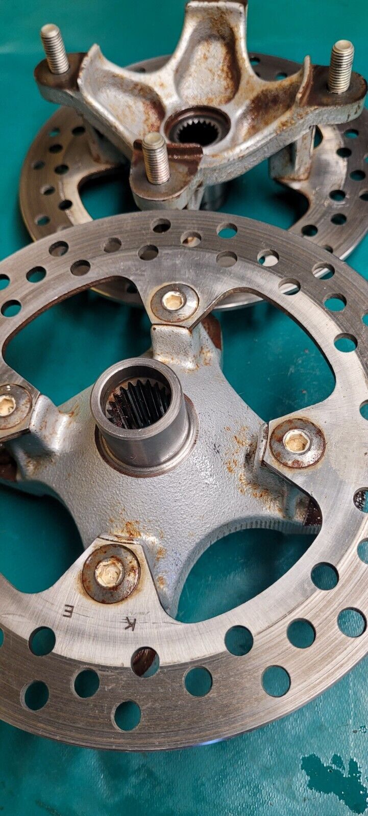 Étoiles de roues et disques avants KAWASAKI 650 KVF 2007