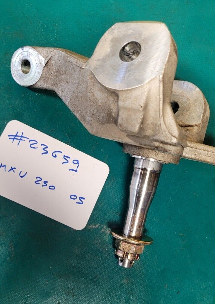 Moyeu Fusée De Roue Avant Droit P205 Lca5R KYMCO 250 MXU 2005 (23659)