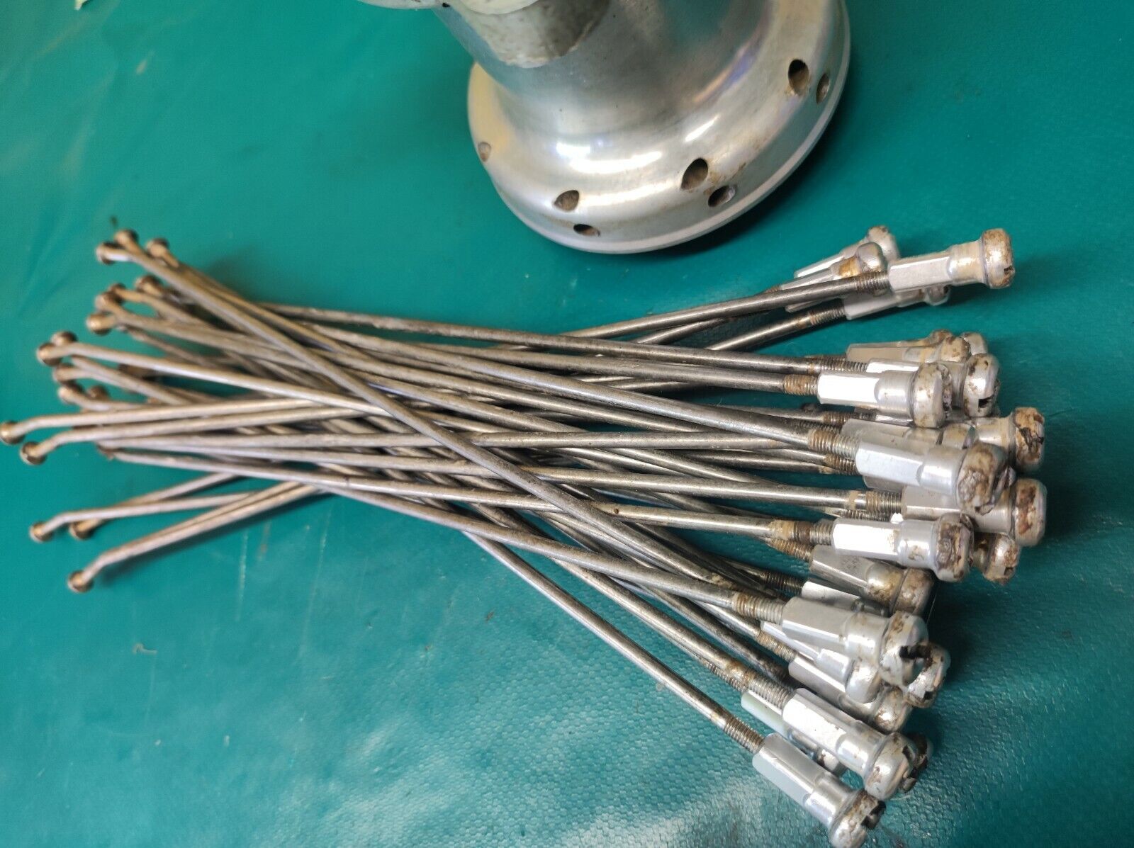 Moyeu de roue avant avec rayonnage BETA 350 RR 2011 4t