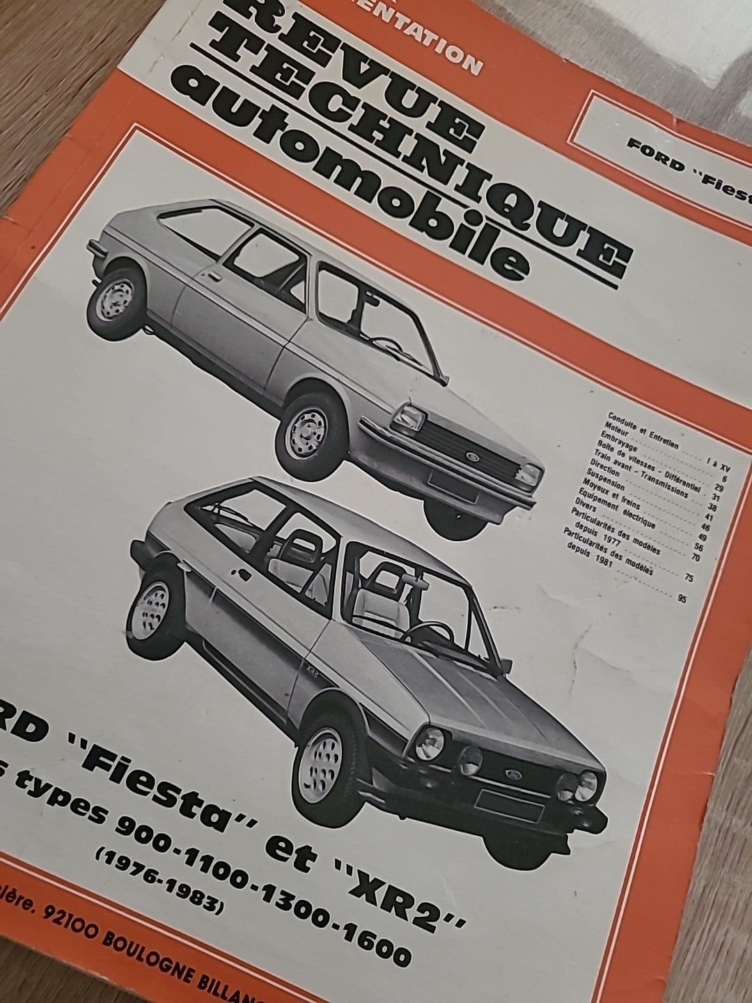 Revue Technique FORD FIESTA et XR2  RTA de 106 pages (Liv31)