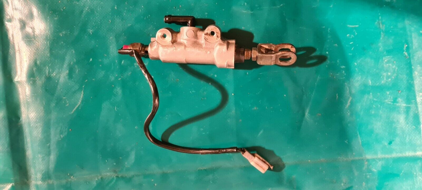 Maître cylindre de frein arrière avec capteur de frein 125 EC gasgas 2002