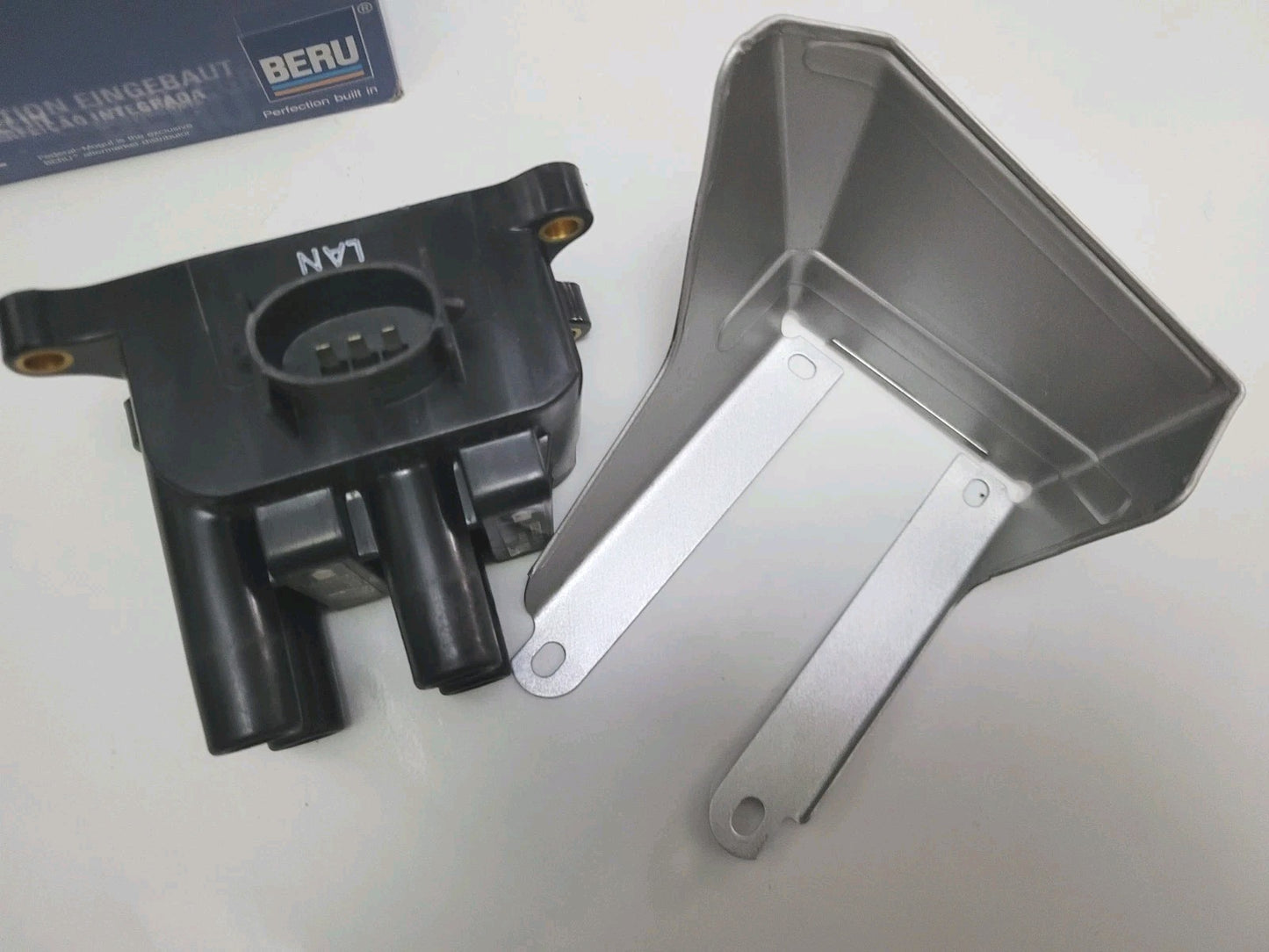 Bobine d'allumage ZS350 Beru Ford Mazda Volvo Jakoparts: 19020059 (#AUT125)