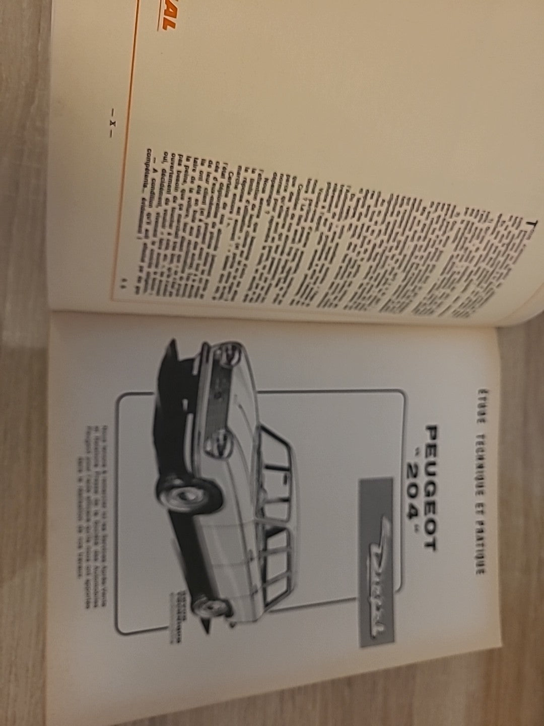 Revue Technique Auto Peugeot 204 Diesel RTA de 102 pages (Liv97)