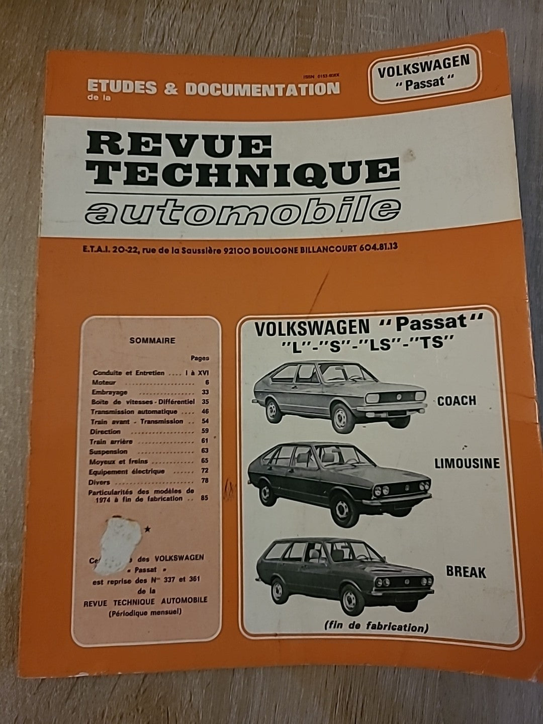 Revue Technique Auto VW PASSAT L S LS TS  RTA de 113 pages (Liv90)
