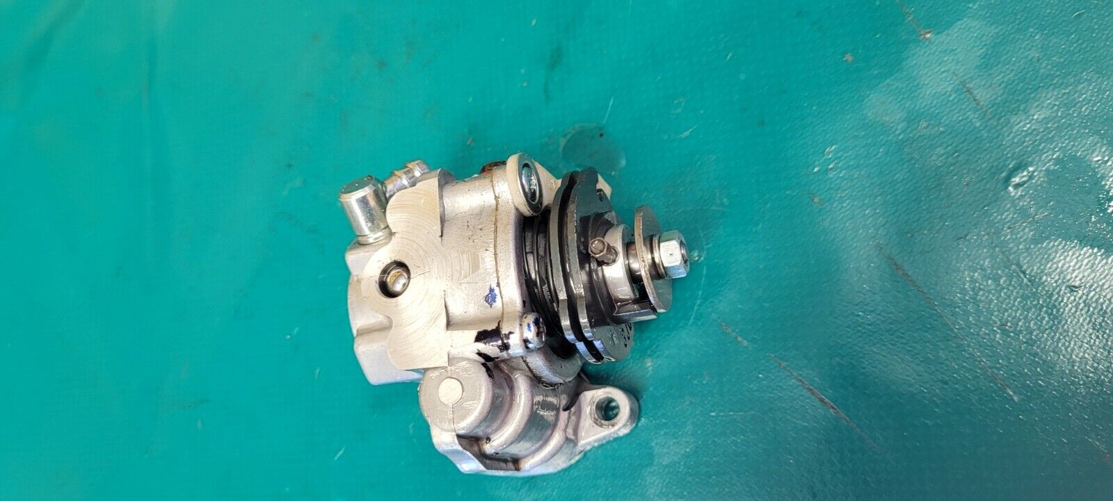 Pompe à huile SACHS 125 ZZ 2003 supermotard (mécanique dtr)