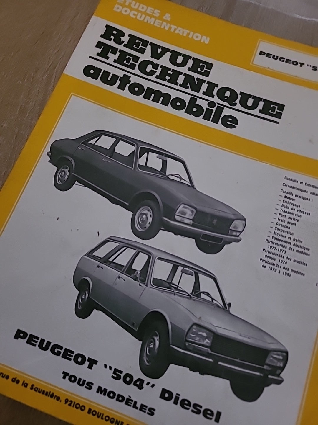 Revue Technique PEUGEOT 504 Diesel RTA de 168 pages (Liv66)