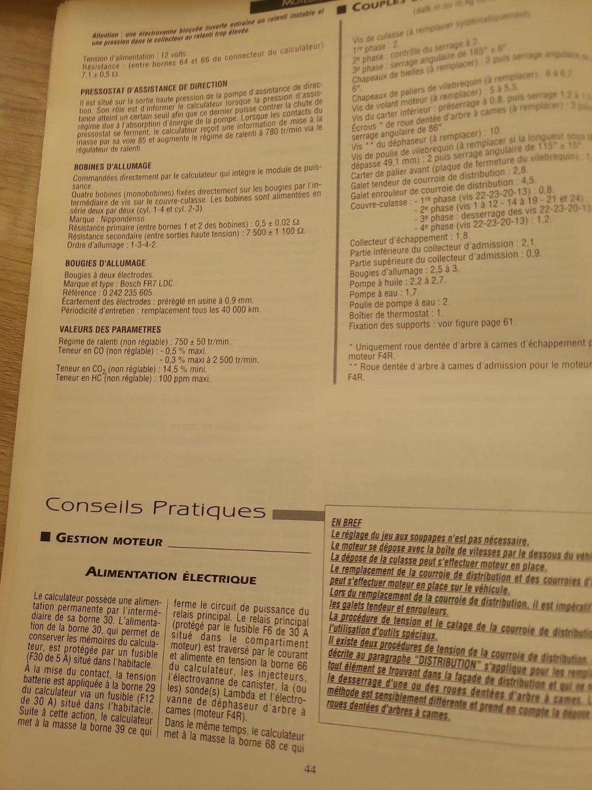 RTA Revue Technique Automobile Renault Mégane Phase 2 Après 99 Ess 2001 (Liv186)