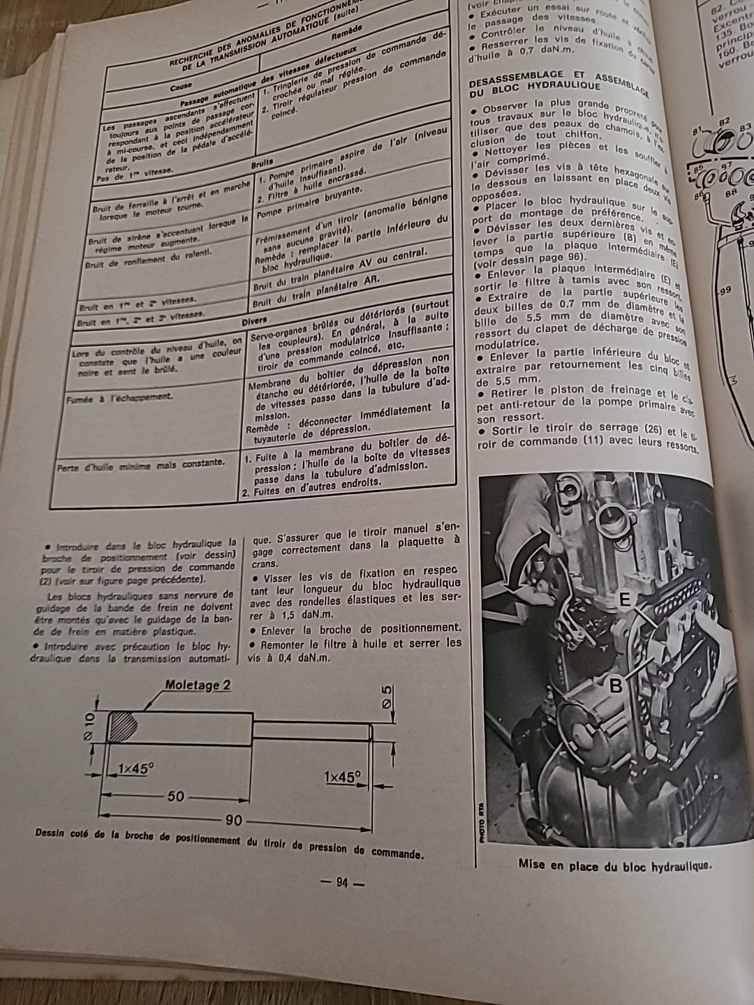 Revue Technique MERCEDES W123 DIESEL RTA de 157 pages (Liv45)
