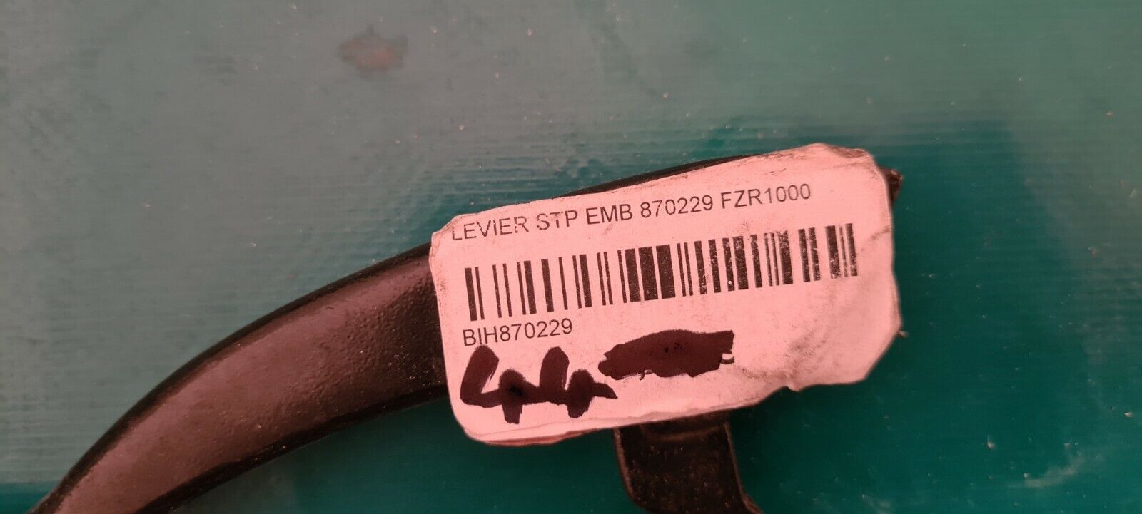 Levier embrayage FZR 1000 .. voir détail sur photo 2 (code PE44)